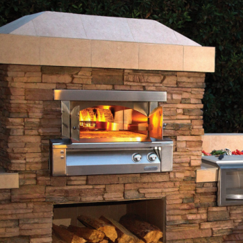 Built in Pizza Oven