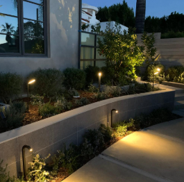 Low Voltage Landscape Lights